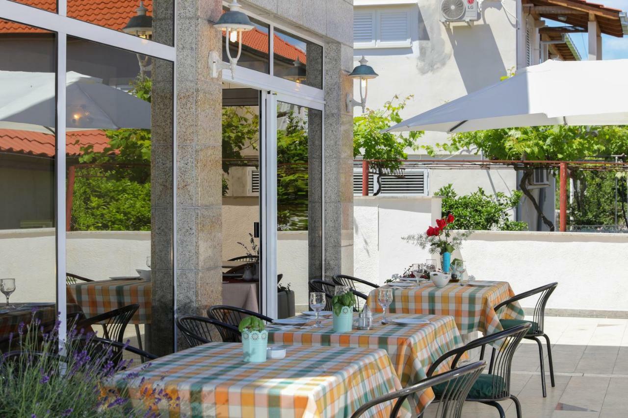 Downtown Private Rooms Mandic Supetar Ngoại thất bức ảnh